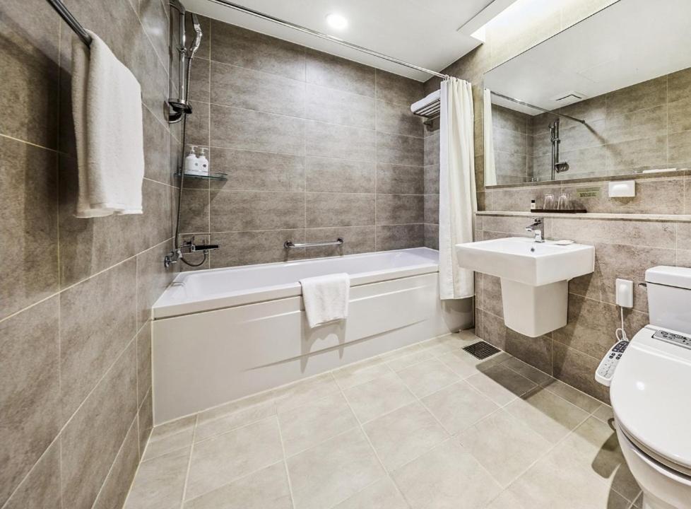 Haeundae Wide Ocean View & Residence Busan Exteriör bild